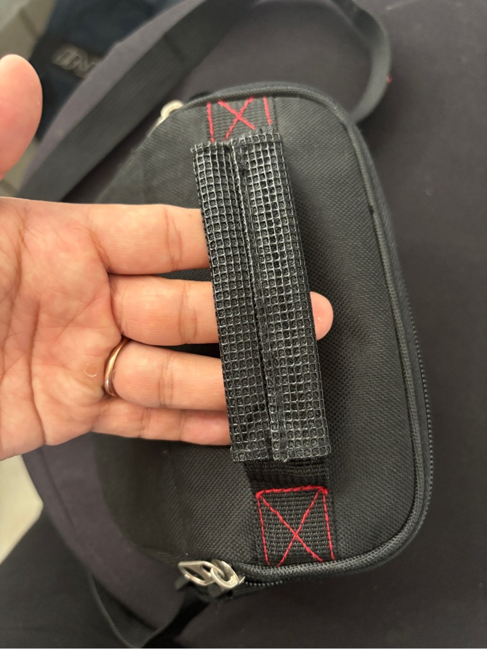 Compact Padded Camera Bag - Picture 8 of 13